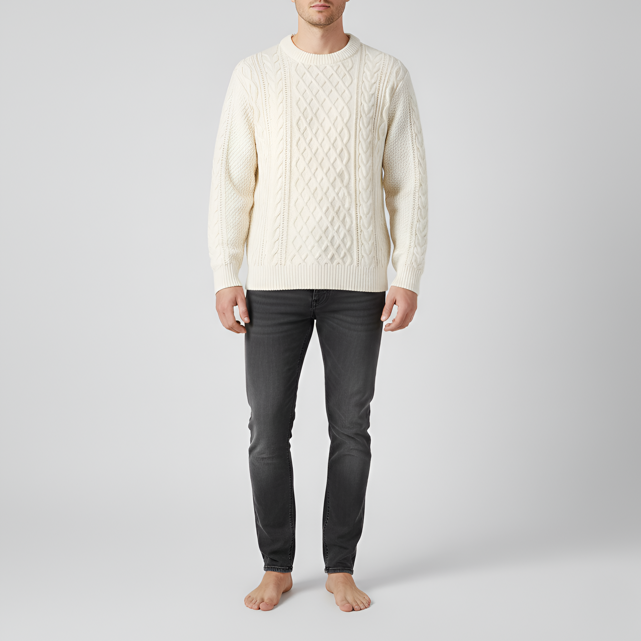 Pánsky zimný pulóver s okrúhlym výstrihom a vrkočovým vzorom