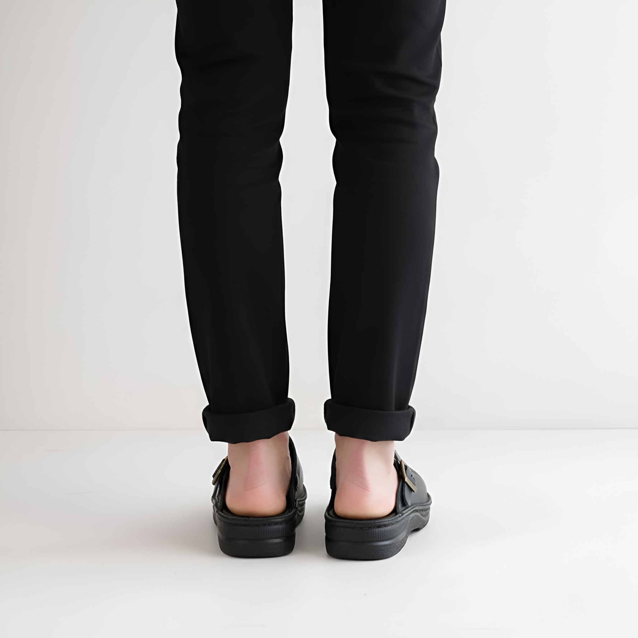 Papuci ortopedici din piele