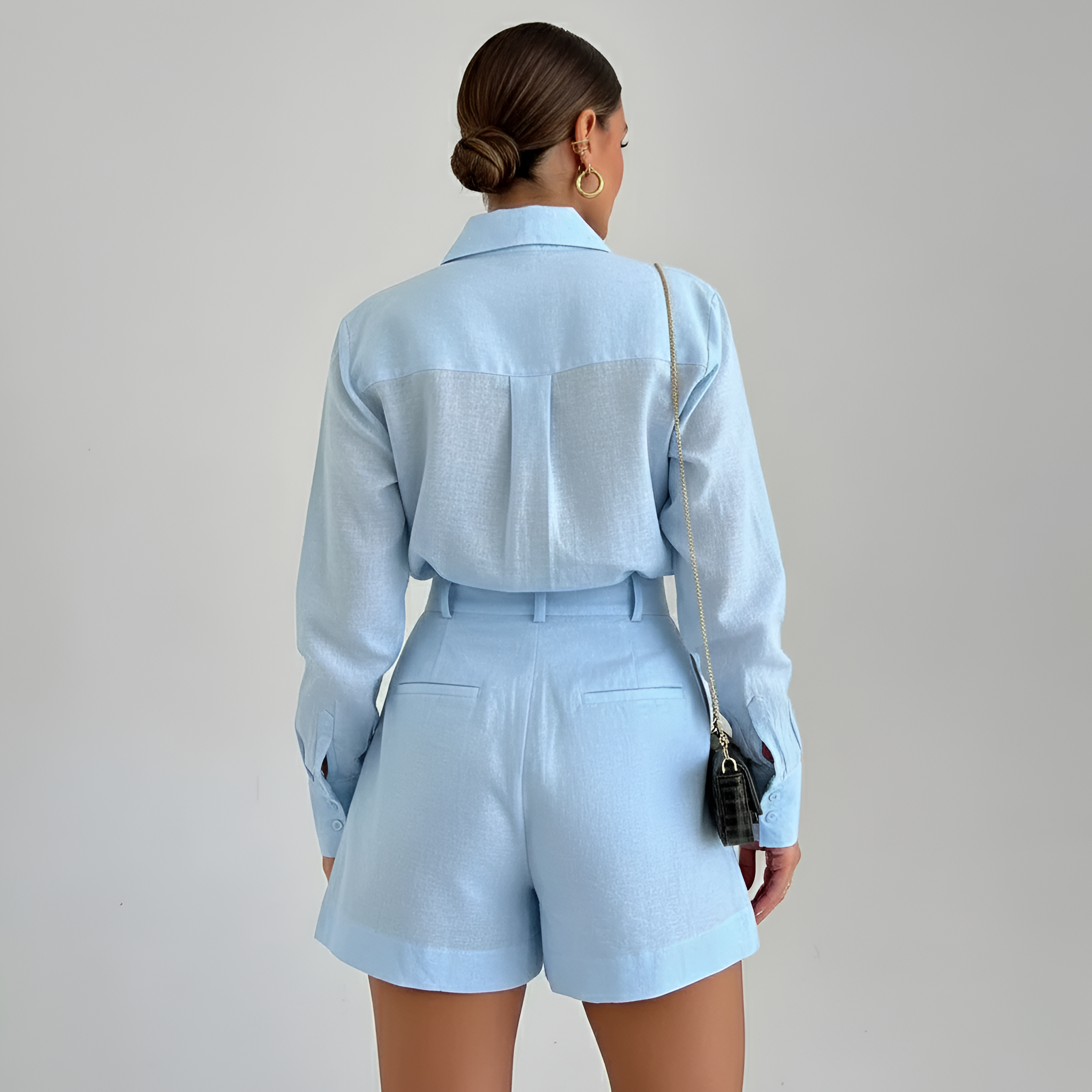 Mono de lino para mujer con manga larga, camisa abotonada y pantalones cortos